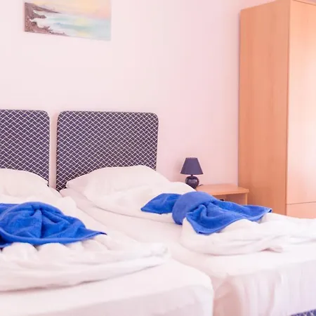Къща За Гости Диамант ゲストハウス 3*